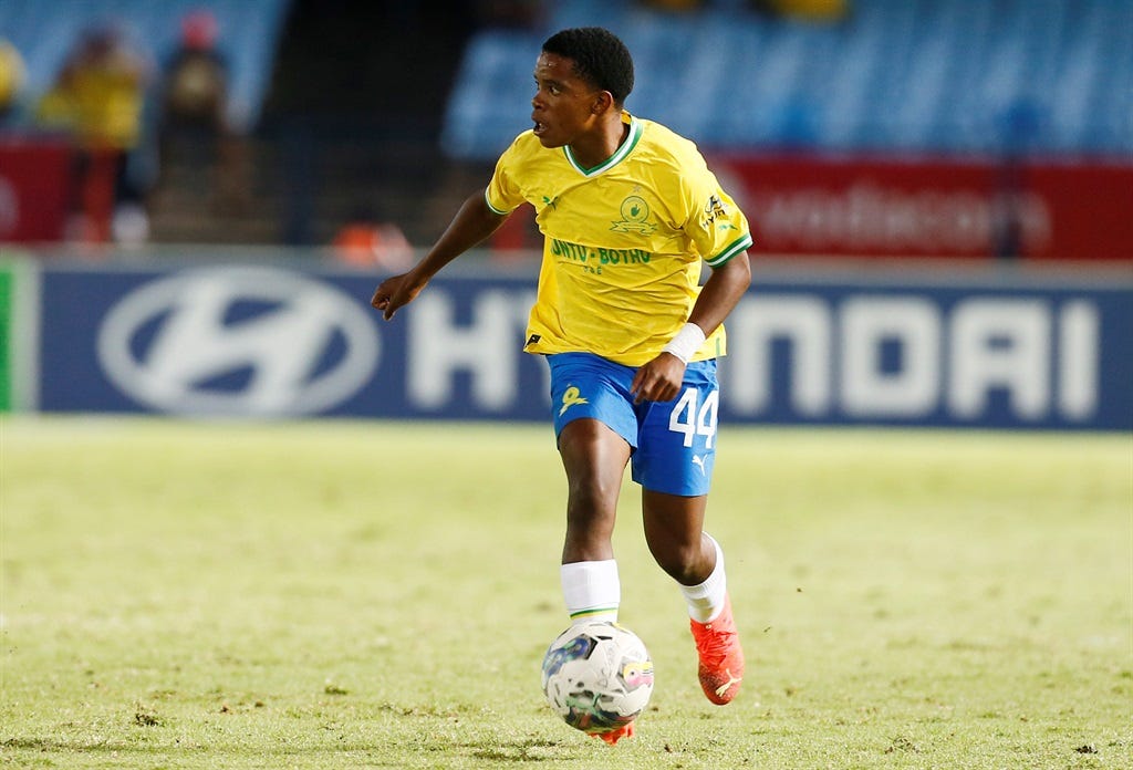 WATCH | Sundowns give 16-year-old Siyabonga Mabena a taste of PSL action |  Sport