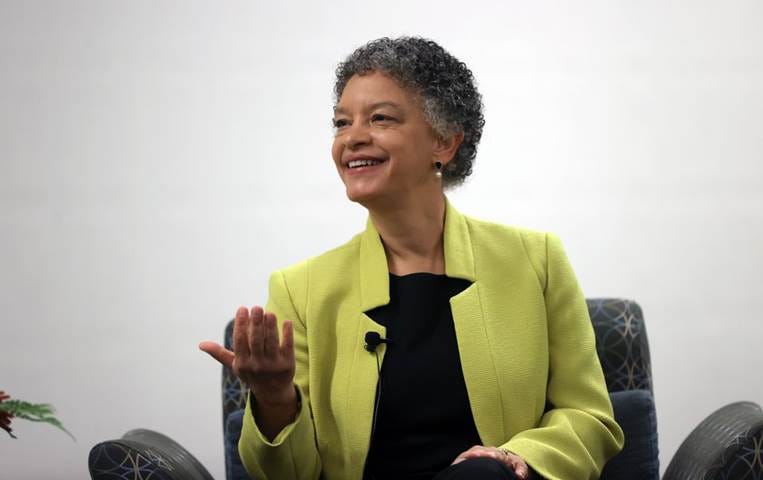 Boston Fed president signals she's open to smaller interest rate hikes -  The Boston Globe