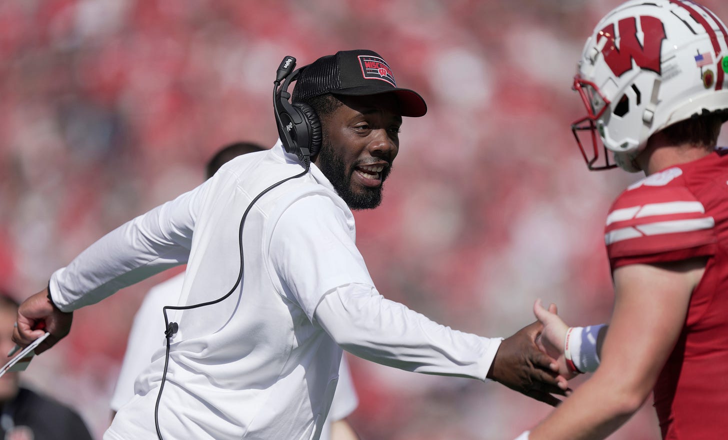 Wisconsin Badgers wide receivers coach Kenny Guiton 