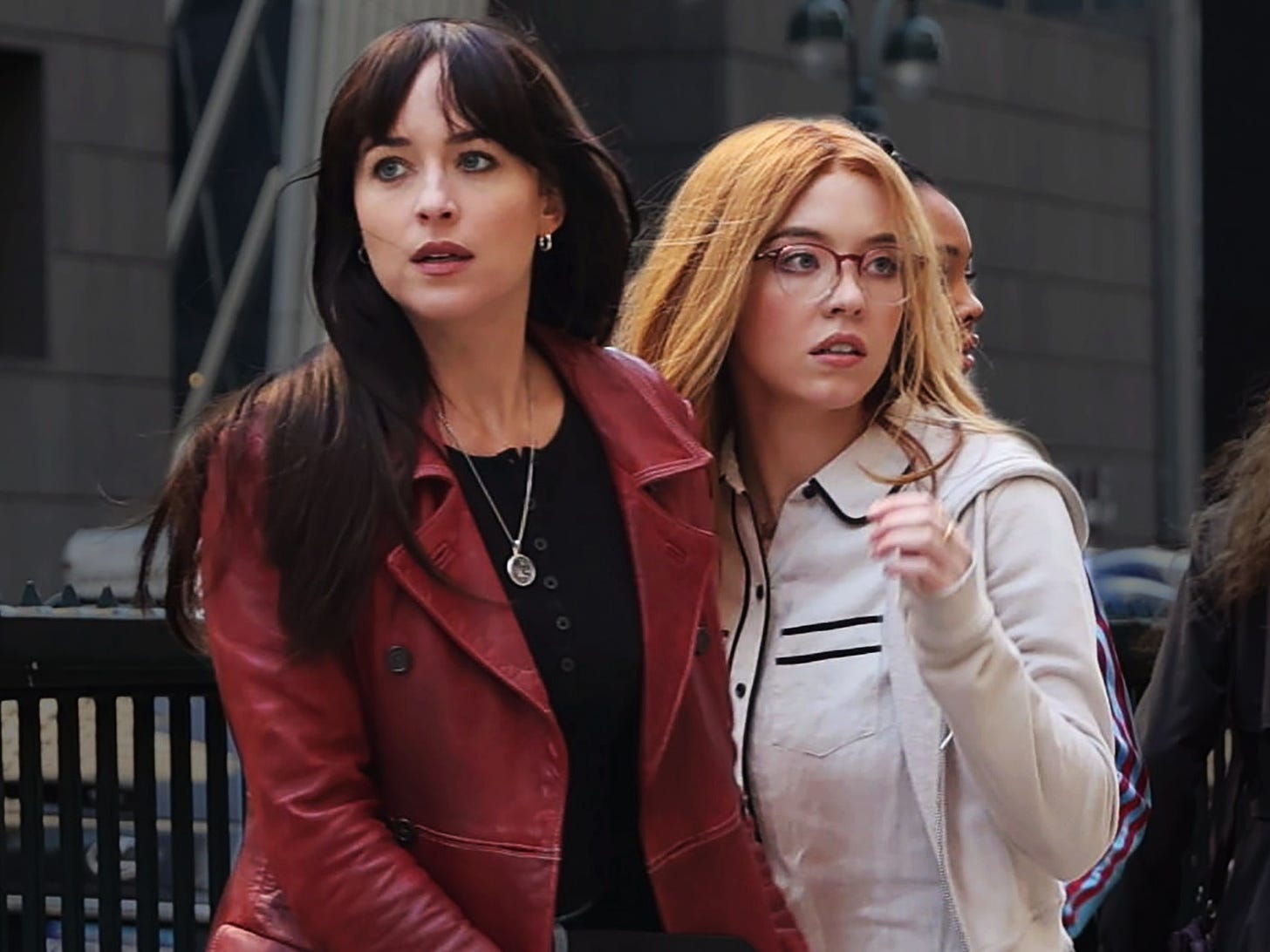 Madame Web: First Look Pics Of Dakota Johnson & Sydney Sweeney Filming The  Spider-Man Spin-Off | Glamour UK