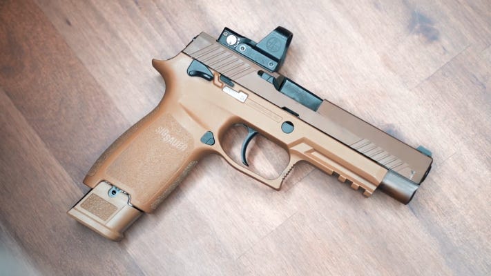 Sig Sauer M17 grip