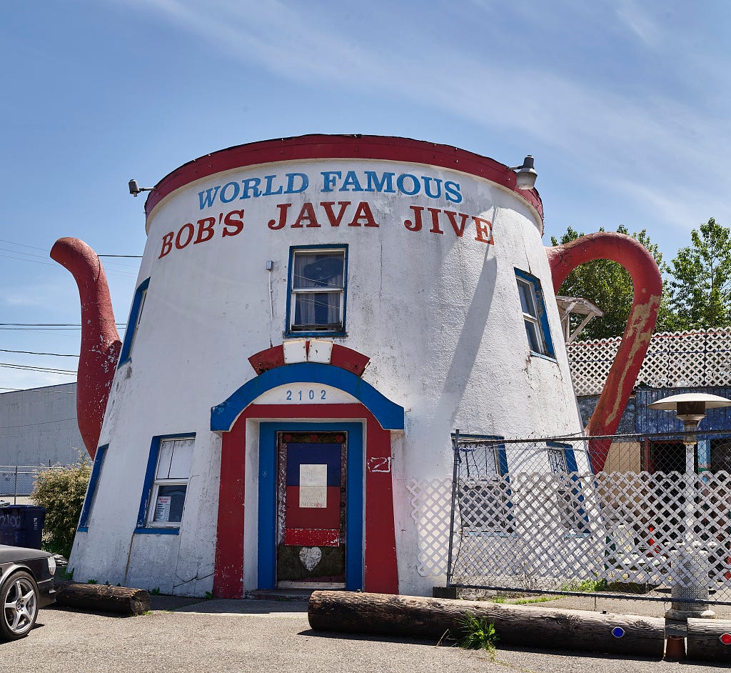 roadside coffee pot architecture 04