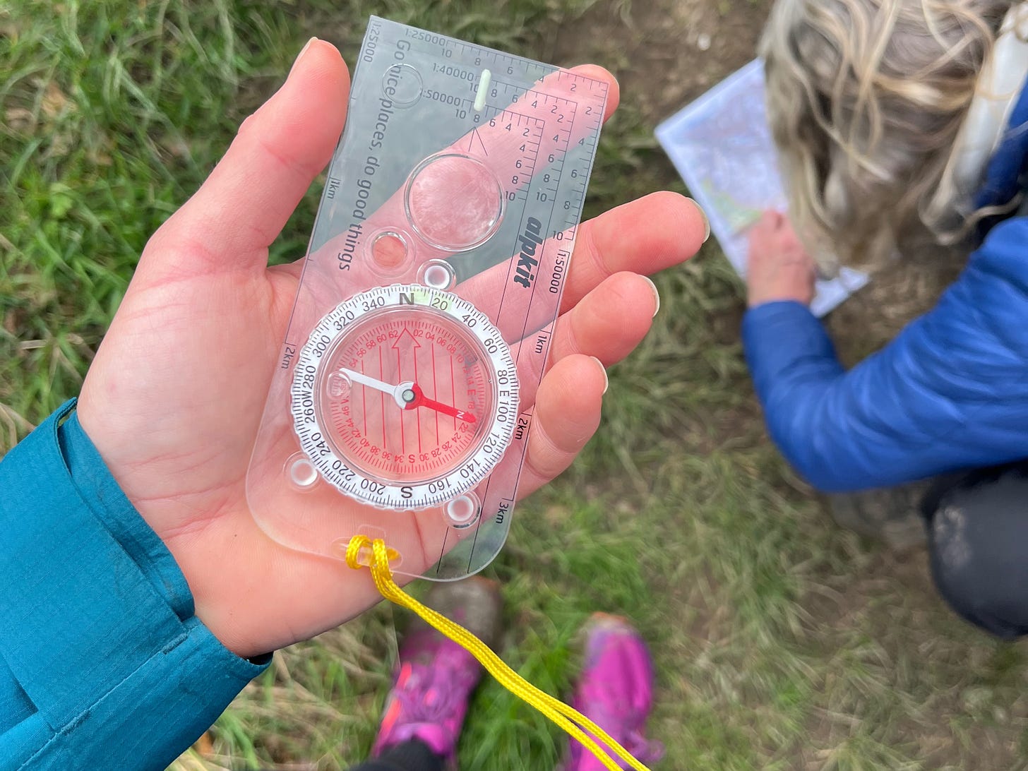 Literal tools of navigation, compasses and maps help ground you and yet if you don’t know how to use them, they’re totally pointless! This is a recent navigation and map reading course to help put into practice some theoretical knowledge.