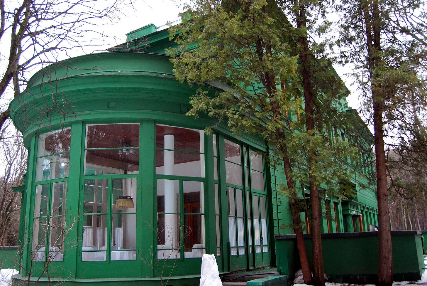 Stalin's dacha outside Kuntsevo, site of a pivotal July 2000 meeting between newly-elected Russian president Vladimir Putin and Russia's top oligarchs