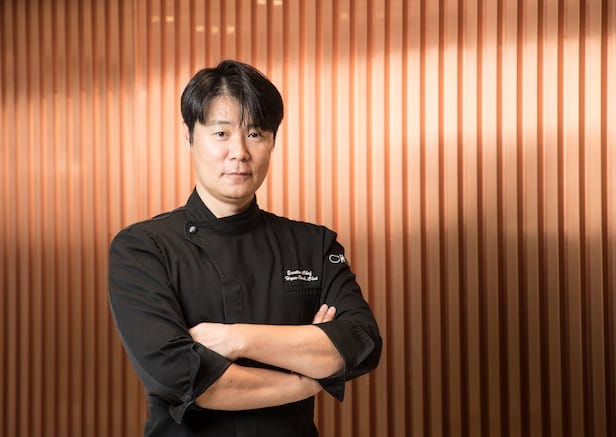 Star chefs in Korea] ① Choi Hyun-seok, a chef who represents culinary art  with playful twists