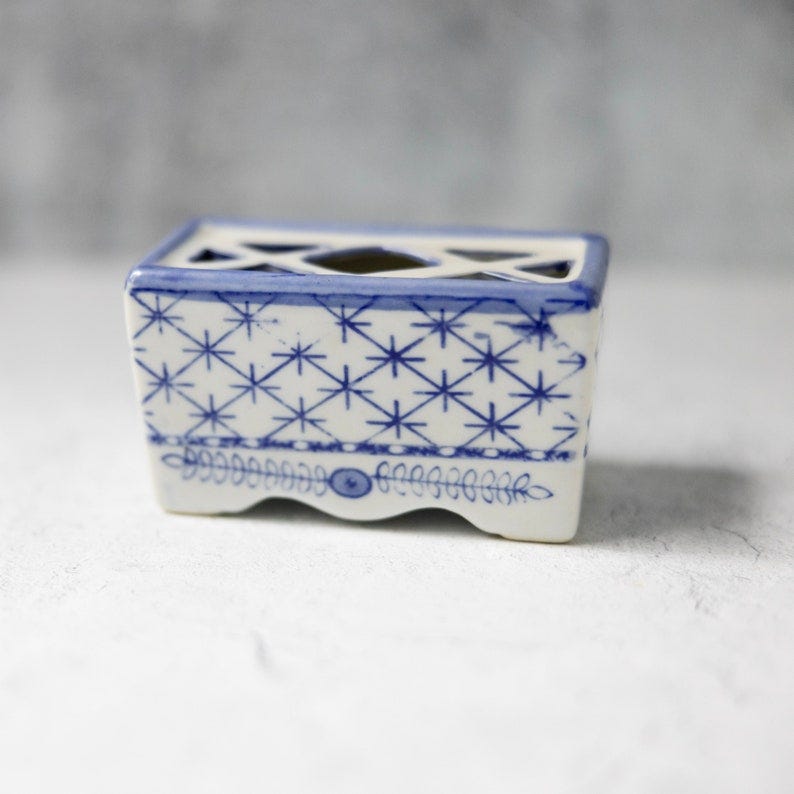 Blue white Asian porcelain ceramic flower frog pencil holder vintage rectangular image 1