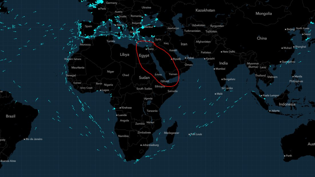 Map of container ships at sea: almost no ships going through the Suez Canal / Red Sea