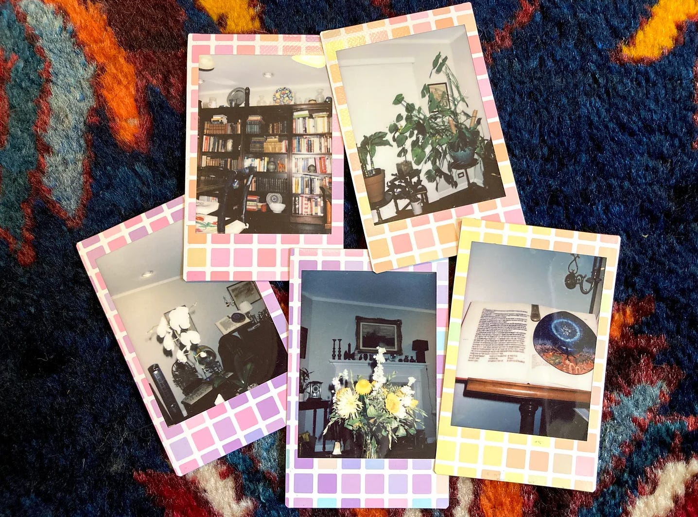 Five pictures arranged on a patterend dark blue carpet. The pictures are of a brown bookcase, a green plant in a brown pot, yellow and white flowers and an open book.
