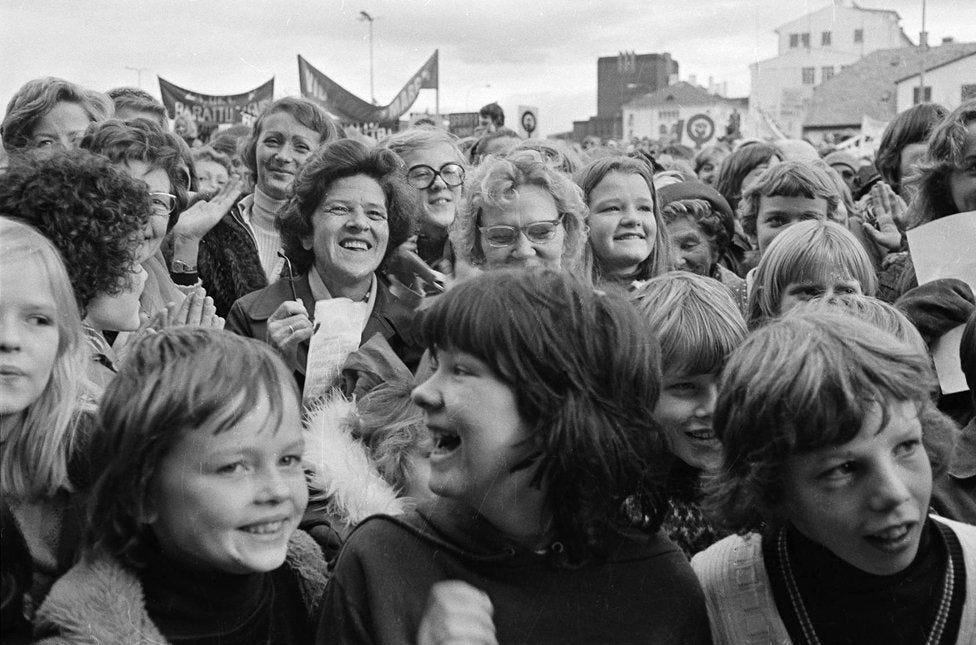 Women and children take part in Iceland's "women's day off" on 24 October 1975