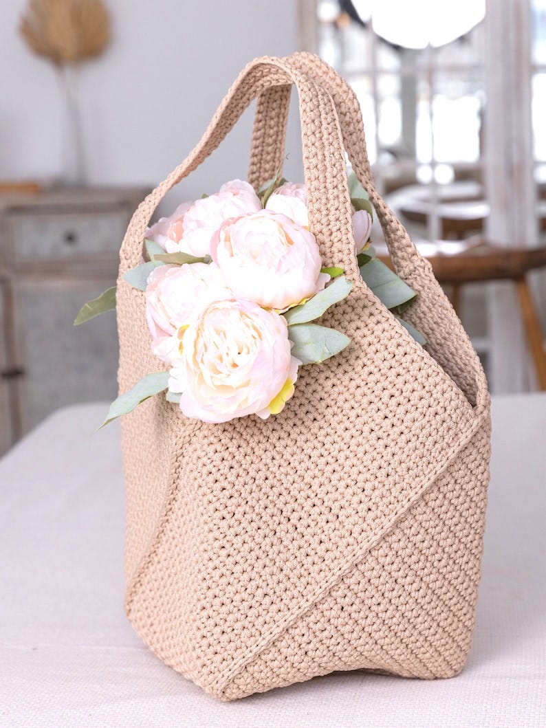 Crochet Tote Bag PATTERN, gift for mom DIY, Beach Bag, Shoulder Bag, Summer Bag, Large Shopping Bag, Boho bag, Easter gift, womens purse image 8