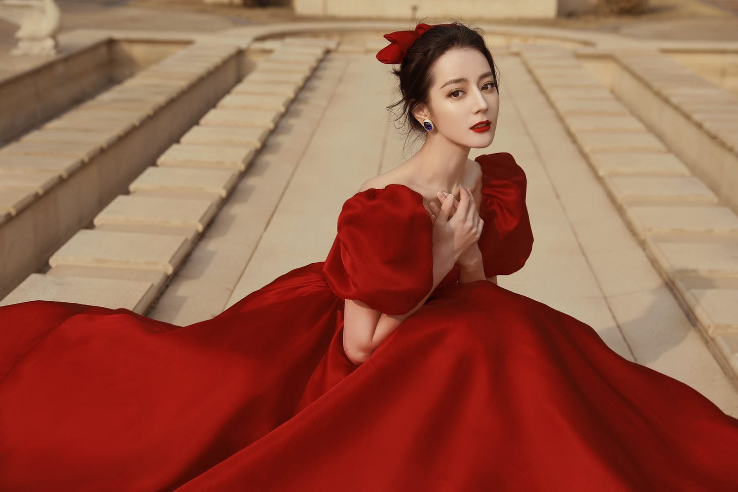 Dilireba in a red gown at the 2021 Beijing TV Spring Festival Gala