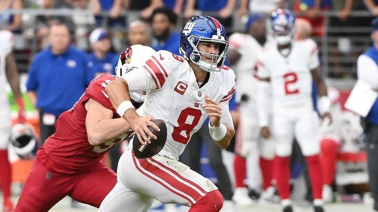 Daniel Jones leads Giants to 21-point comeback win over Cardinals, their  biggest since 1949 - Newsday