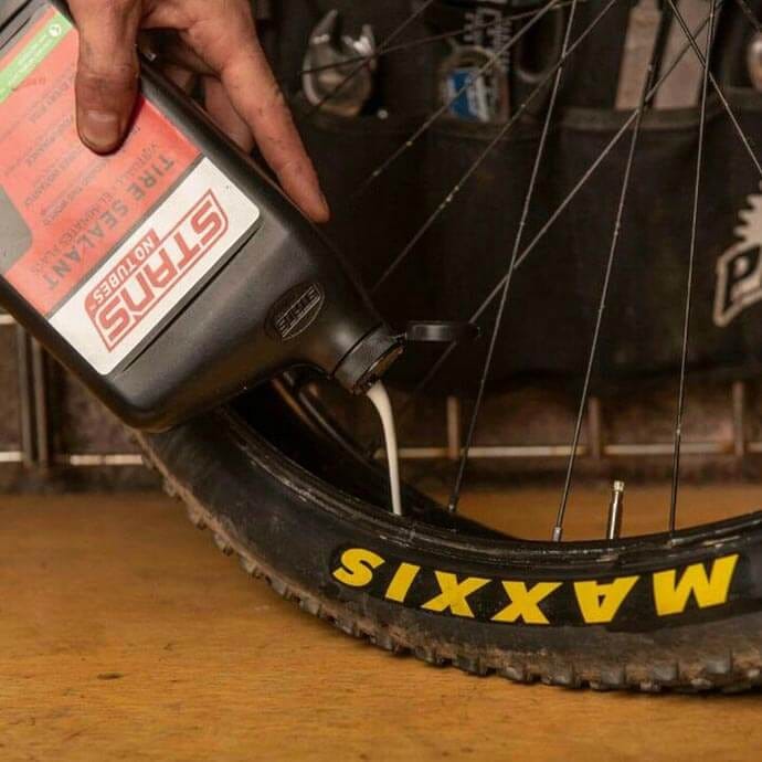 Stan's NOTUBES Tire Sealant il migliore liquido antiforatura - Pbikestore