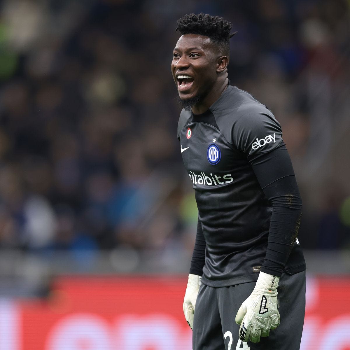 Erik ten Hag breaks silence on Andre Onana deal and issues ...
