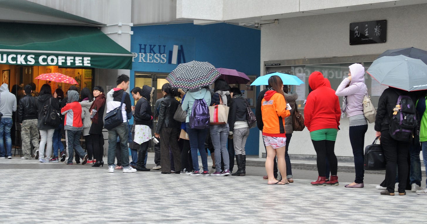 I spent 7 years working in retail. I'll never complain about a long Starbucks  line again. | Vox
