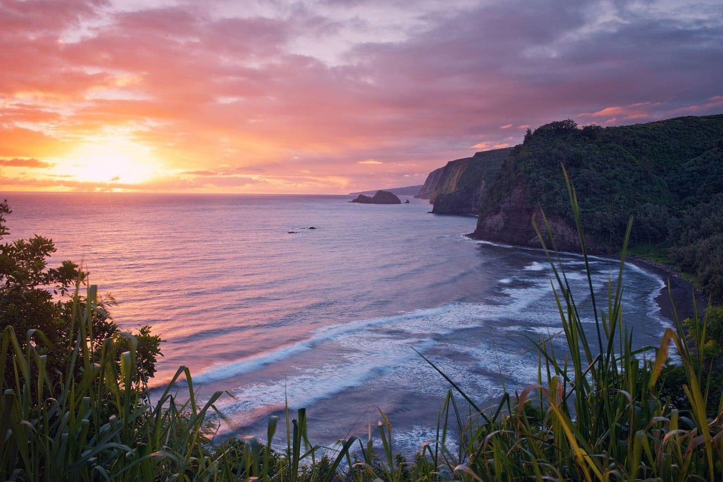 13 Stunning Spots to see the Sunrise on Hawaiʻi (4 islands)