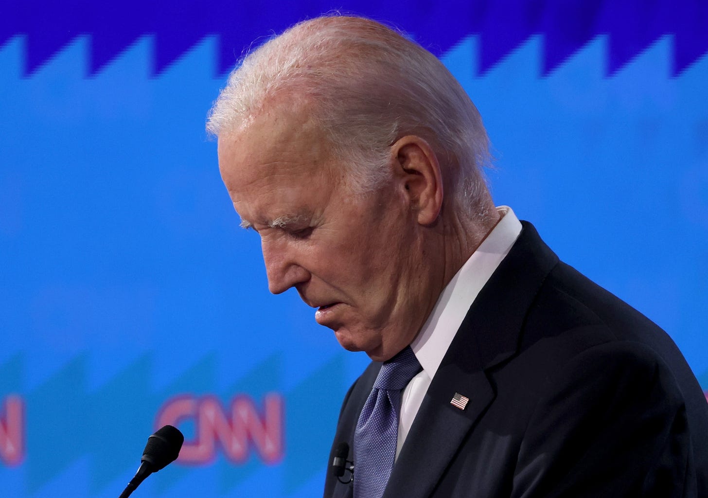 Biden campaign argues president dropping out would 'lead to weeks of chaos'  - ABC News