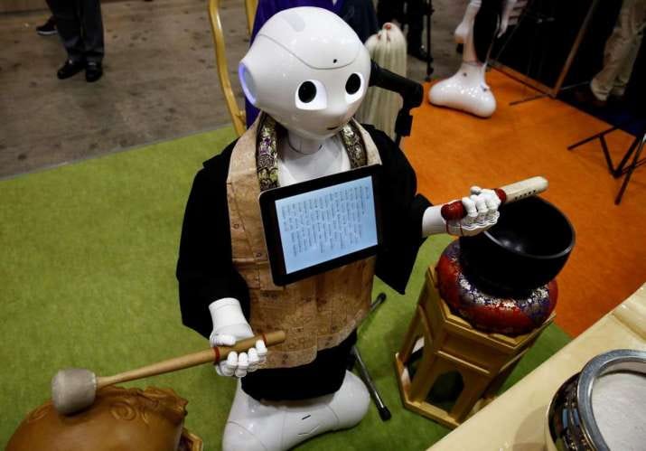 Robots Take on Monastic Roles in Japan and China | Buddhistdoor