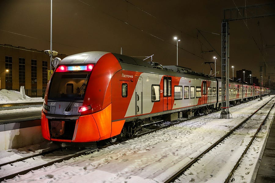 Large orange train Large orange train