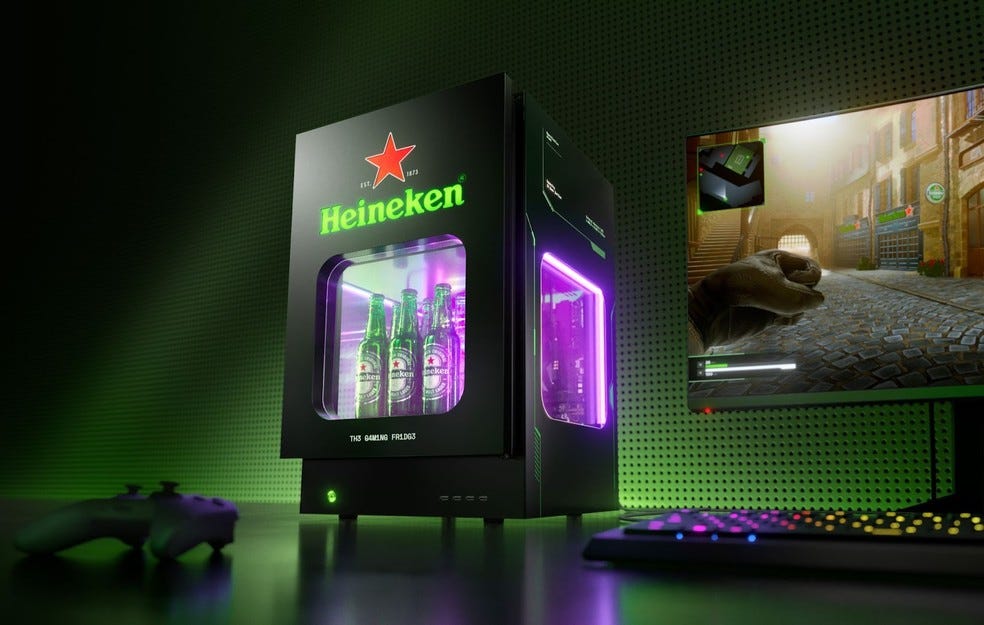 The Gaming Fridge é uma geladeira que resfria o PC e gela a cerveja ao mesmo tempo — Foto: Divulgação/Heineken