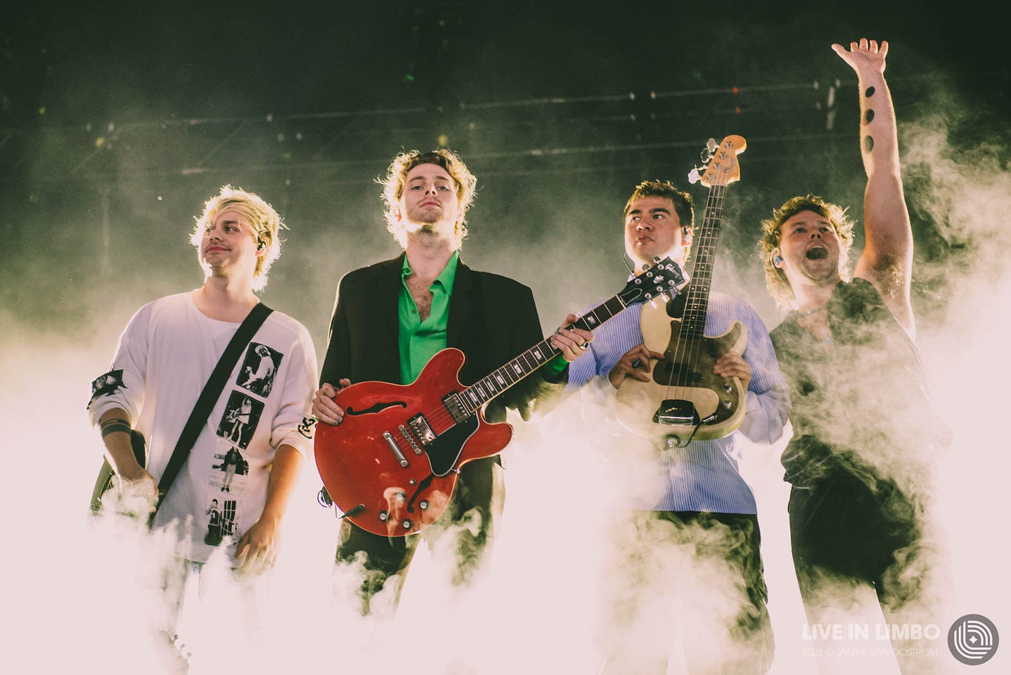 5 Seconds Of Summer with Pale Waves at Budweiser Stage - Concert Reviews