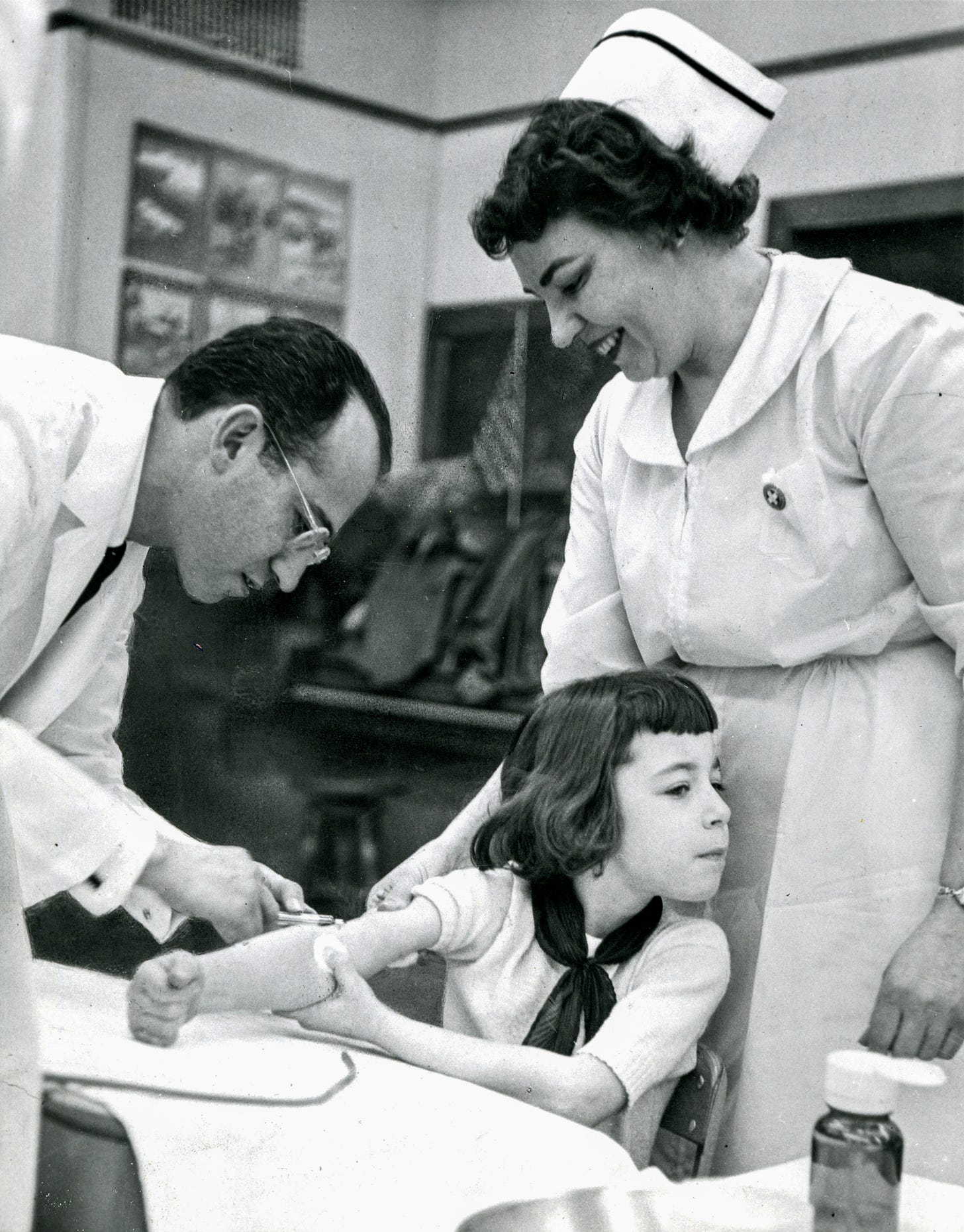nlm_nlmuid-101427881-img_polio_Jonas Salk vaccinating child_for 1953 polio page.jpg