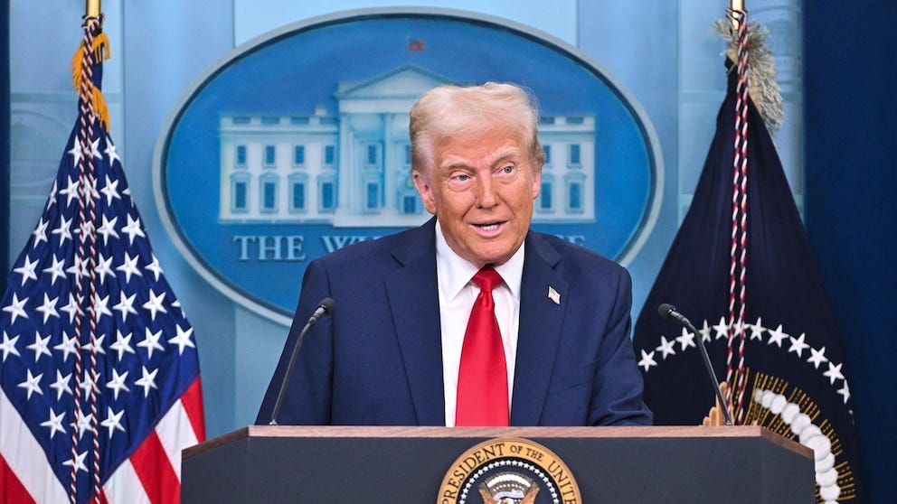 Trump rails against DEI after DC plane crash, but it doesn't apply to air  traffic controllers - ABC News