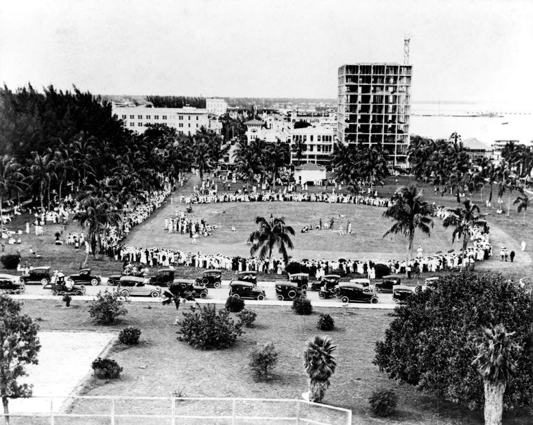 The Chamberlain Apartments, next to the McAllister Hotel under construction, from the Royal Palm Hotel rooftop in 1918.