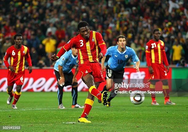 168 Gyan Penalty Uruguay Ghana 2010 Stock Photos, High-Res Pictures, and  Images - Getty Images