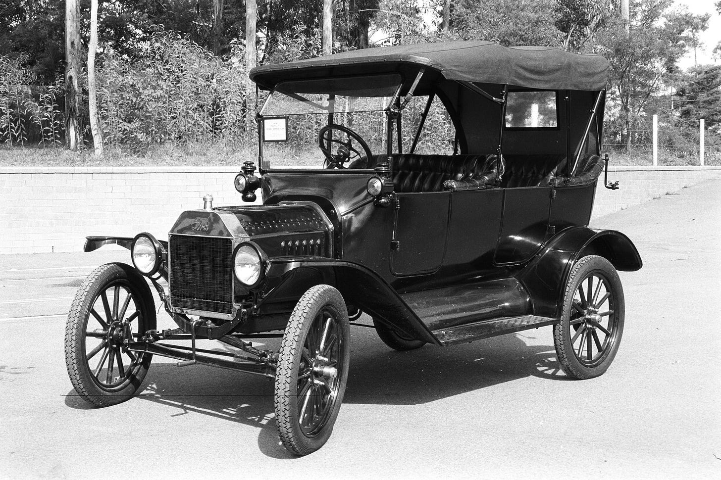 Powerhouse Collection - 1916 Model T Ford tourer