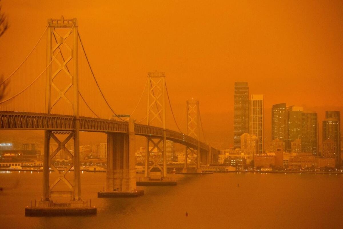 How smoke from California wildfires turns the sky red - Los ...