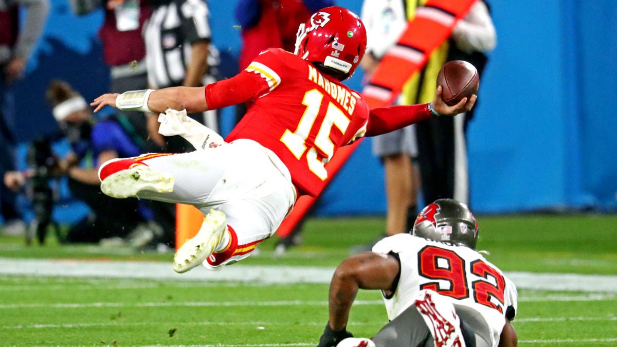 Patrick Mahomes: Chiefs QB throws incredible incompletion (video) - Sports  Illustrated