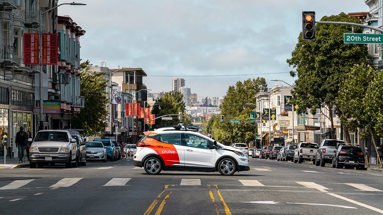 SF officials aim to slow Cruise, Waymo robotaxi rollout amid blocked  traffic reports, 911 calls