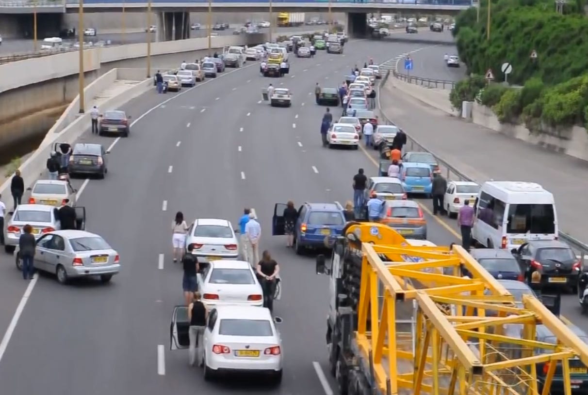 This powerful video shows Israel coming to a total stop for Holocaust Remembrance Day | Vox This powerful video shows Israel coming to a total stop for Holocaust Remembrance Day | Vox