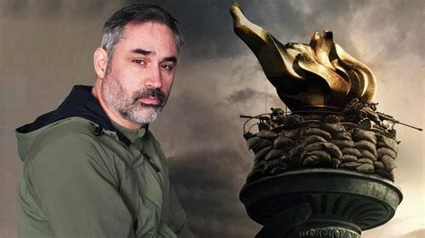 His latest movie, Civil War, remains at the top: Who is Alex Garland?