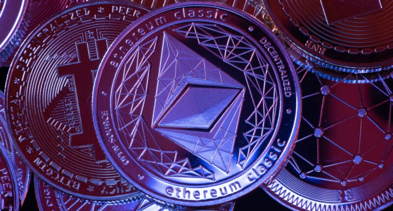 Imagem da matéria: Tokens de staking decolam mais de 20% com hype em torno de ETF de Ethereum