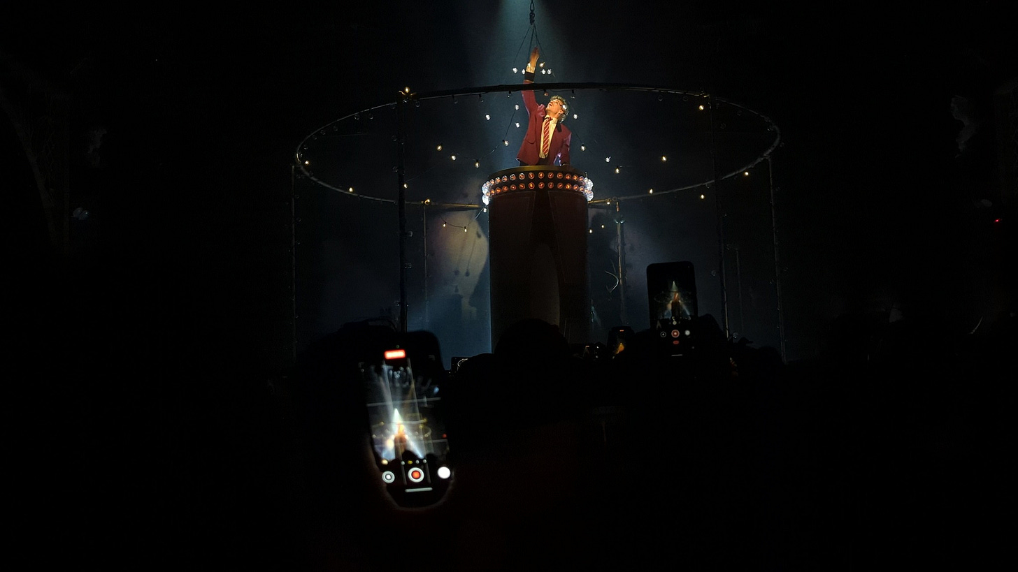 May be an image of lighting, temple and oil refinery May be an image of lighting, temple and oil refinery