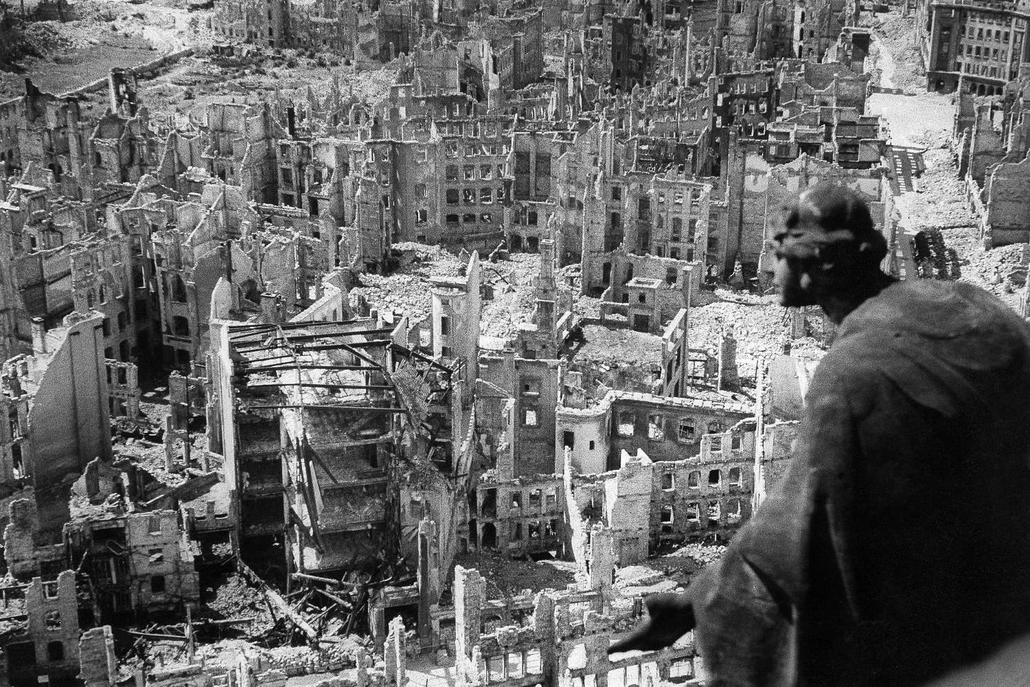 Second World War: Dresden lies in ruins after the 1945 bombing attacks