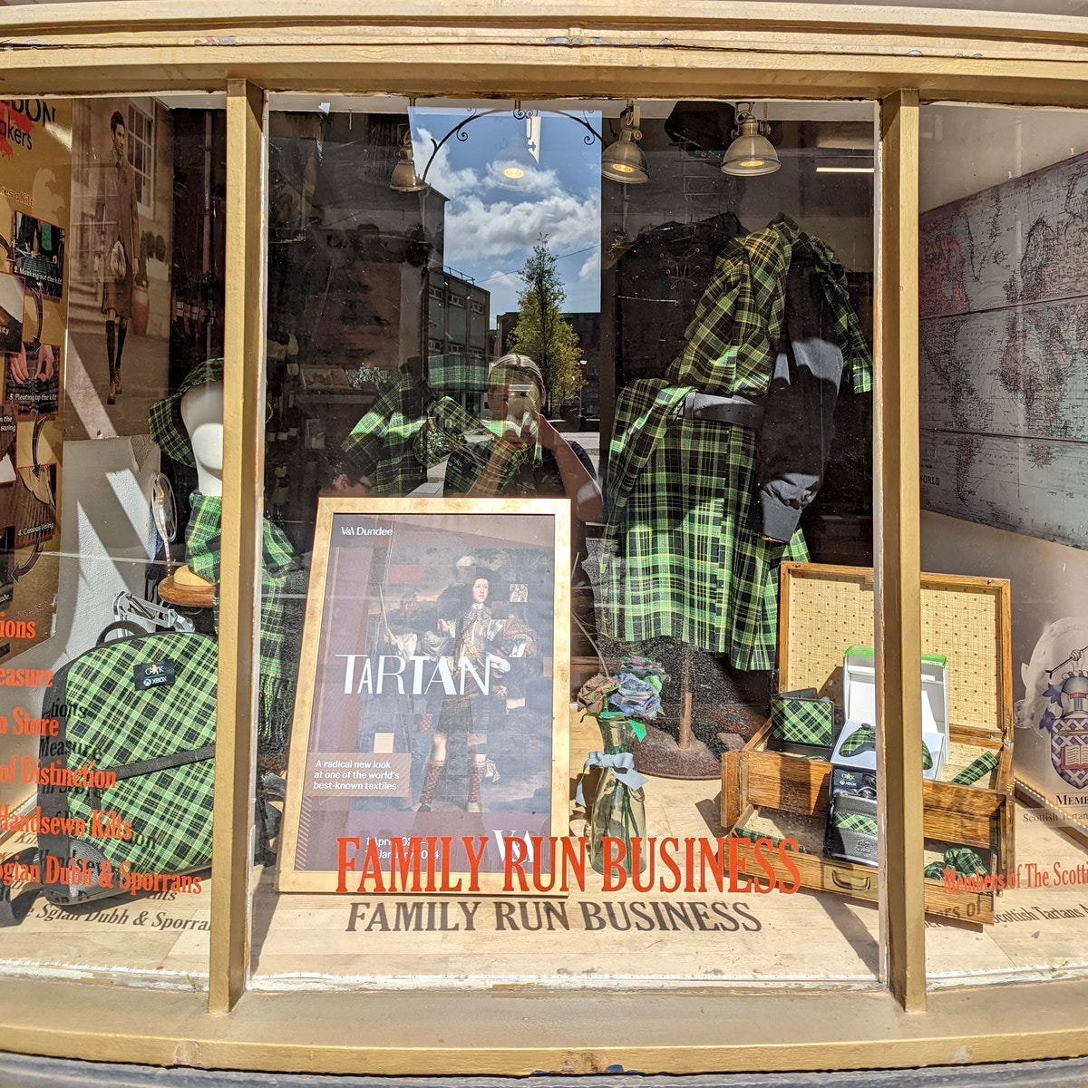 Graeme Boyd on X: "Amazing to see our Xbox tartan in the window of Gordon  Nicolson Kiltmakers in Edinburgh! 󠁧󠁢󠁳󠁣󠁴󠁿 GNK have a beautiful range  of Xbox tartan products for sale too - check them out:  https://t.co/9V5JgMnRlN https://t.co/haj8jJZbZN" / X