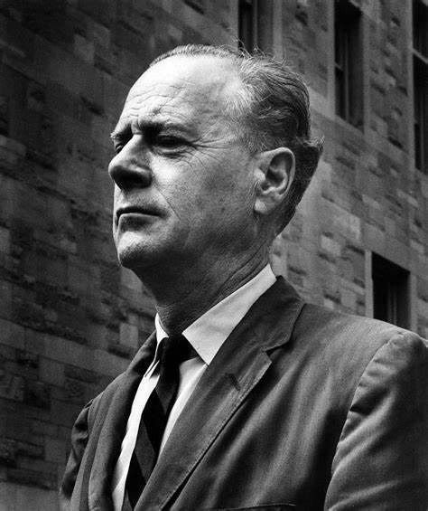 Marshall Mcluhan