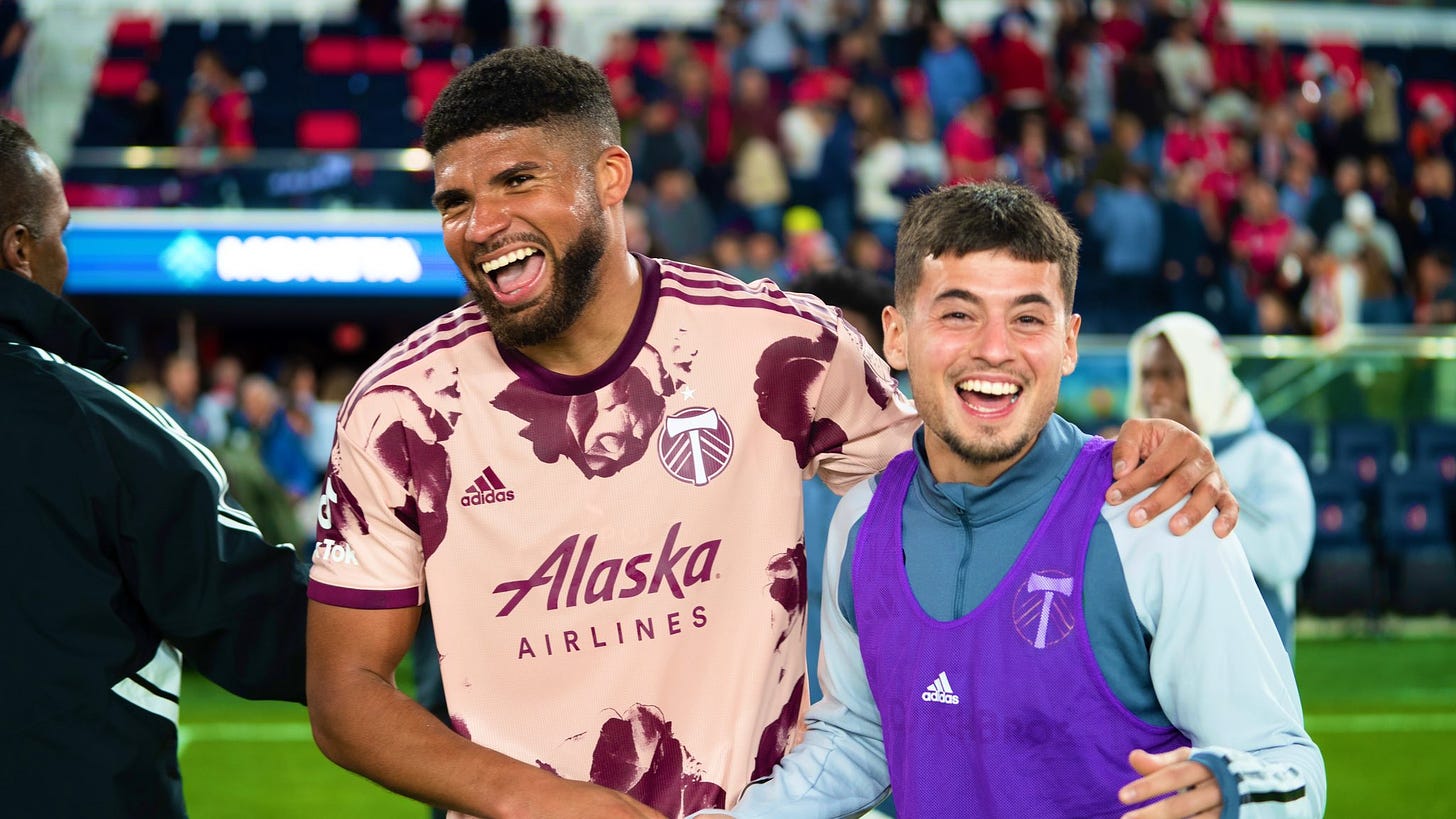 Diego Gutiérrez and Zac McGraw celebrate