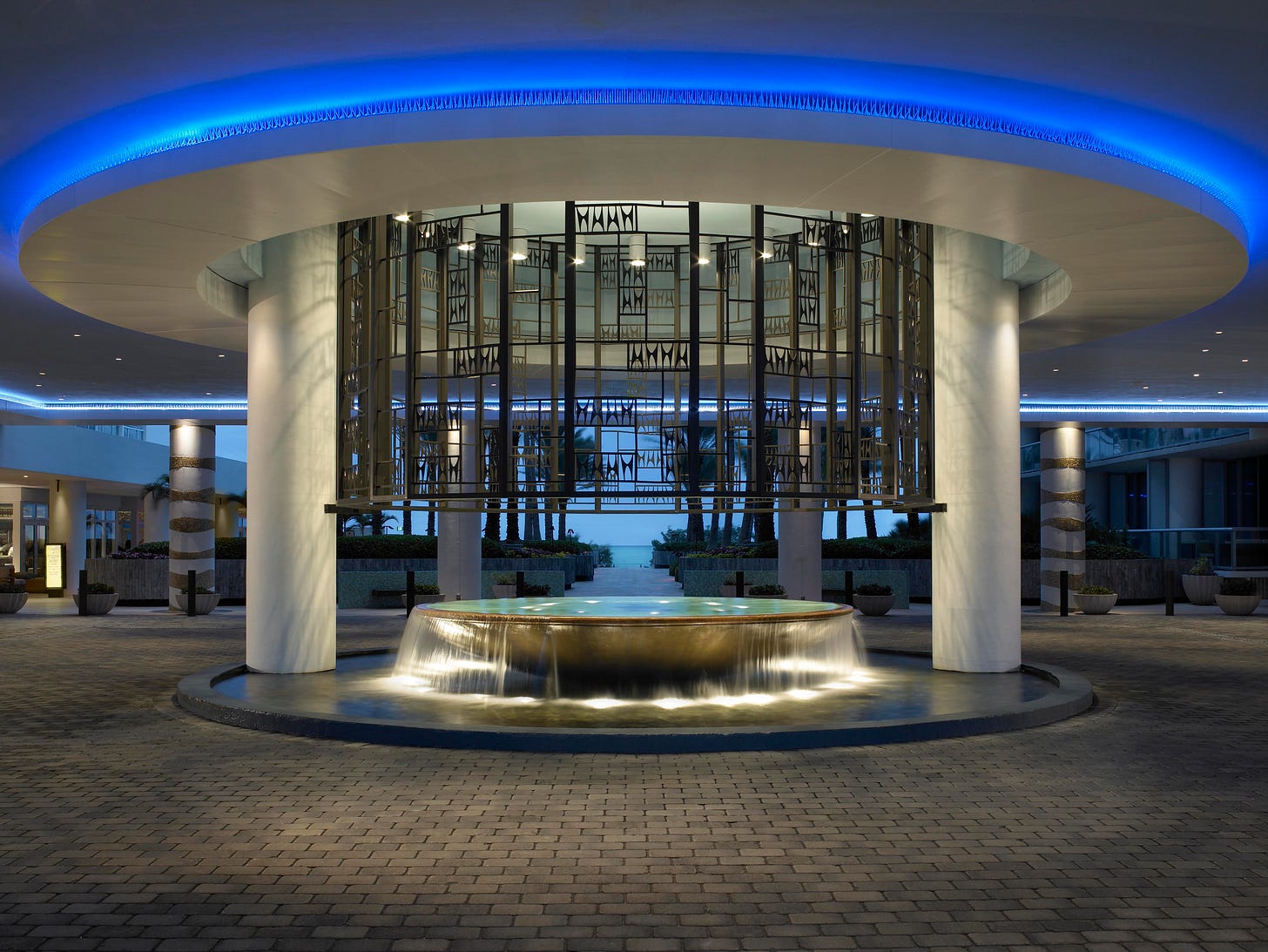 CARILLON MIAMI BEACH | 5-STAR FAMILY ACCOMMODATION AND BAY VIEW