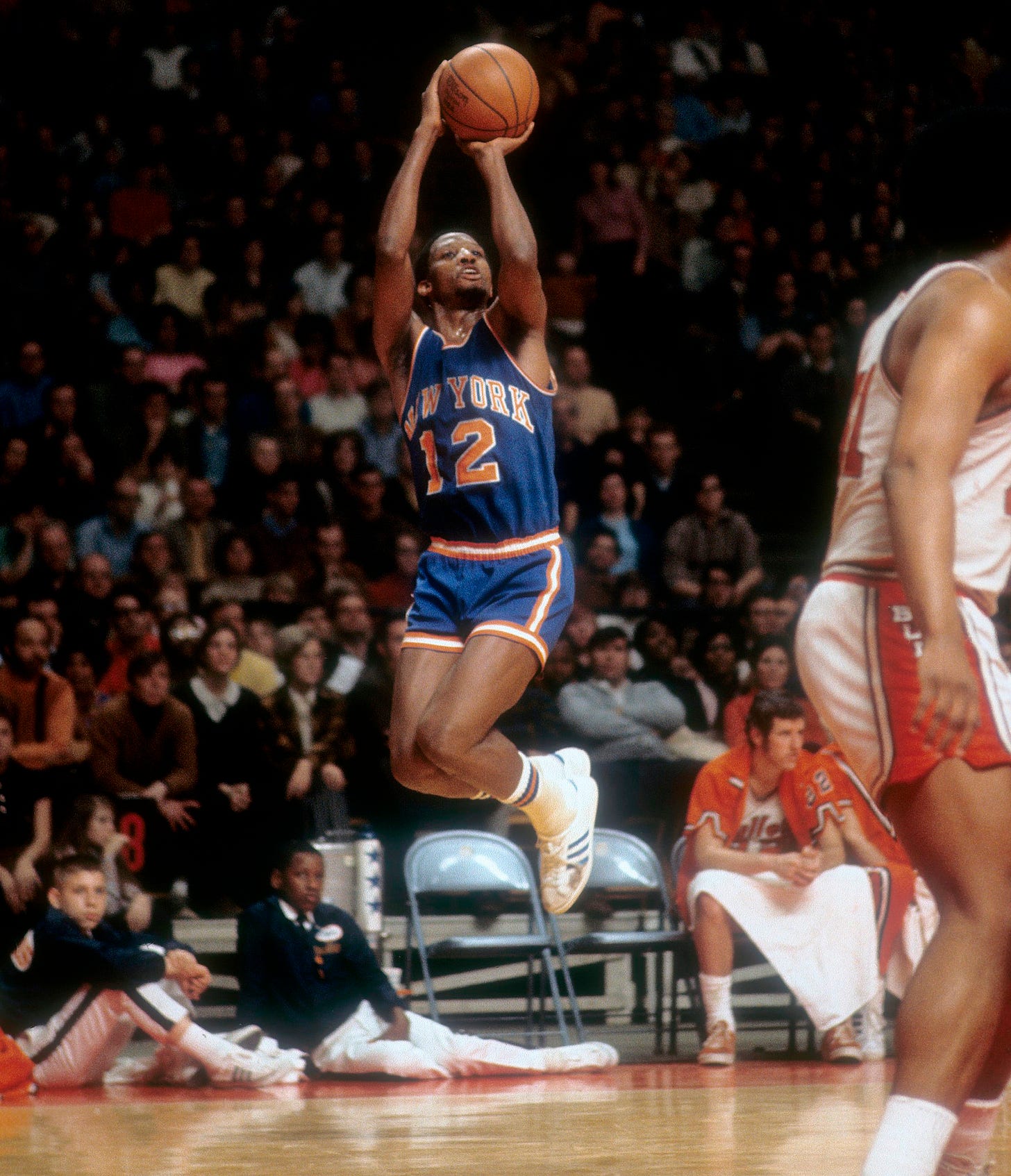 Knick legend Dr. Dick Barnett keeps falling back to education – New York  Daily News