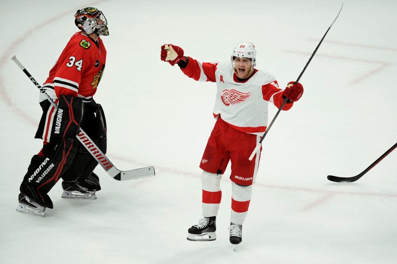 Spectacular homecoming! Patrick Kane lifts Red Wings in OT - mlive.com