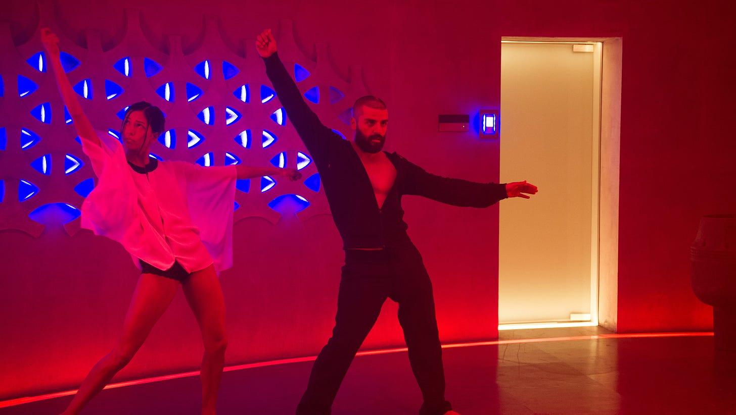 Watch Oscar Isaac dance to your favorite songs, via this amazing Twitter