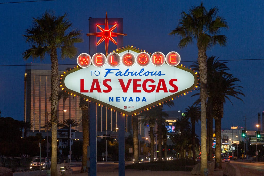 Welcome To Fabulous Las Vegas sign at night | Please attribu… | Flickr