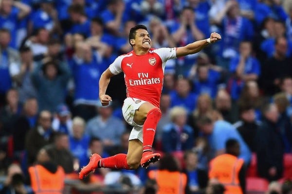 alexis sanchez scores for arsenal fa cup 2015