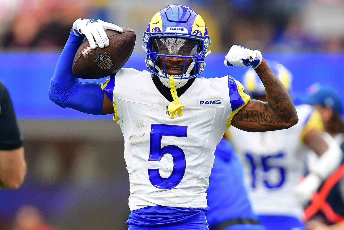 Tutu Atwell made a slick one-handed catch in practice and Rams fans loved it