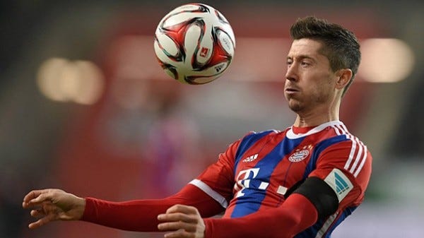 Robert Lewandowski scores only goal for bayern munich