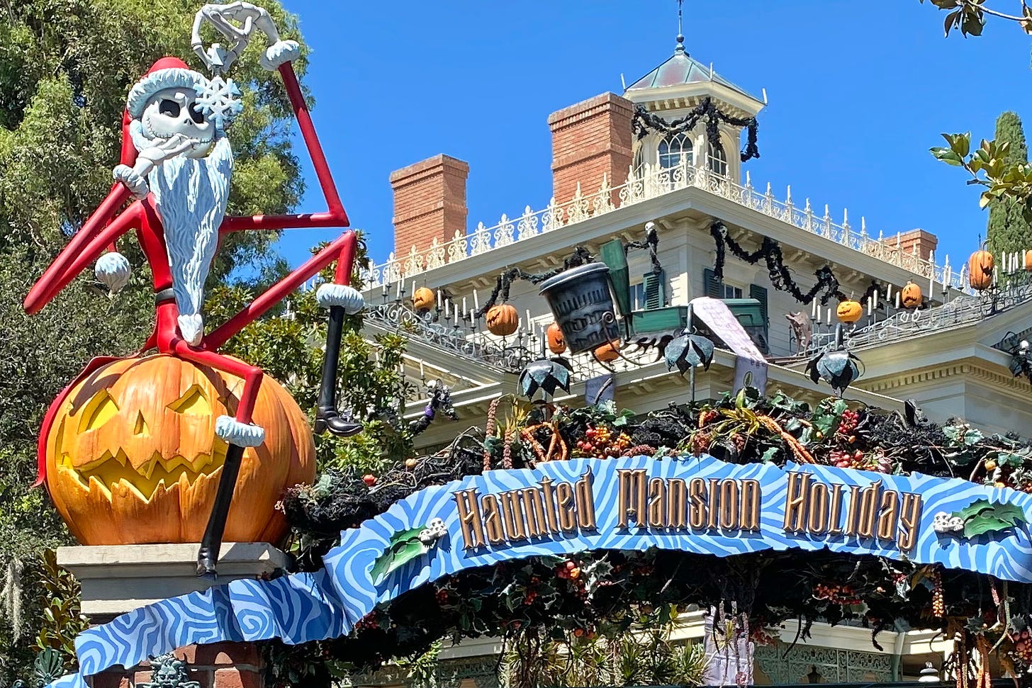 Haunted Mansion holiday at Disneyland
